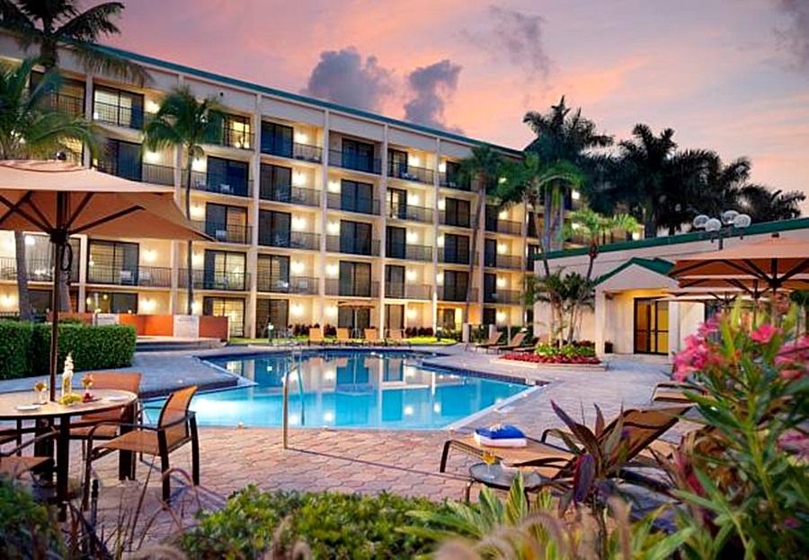 Courtyard By Marriott Fort Lauderdale East / Lauderdale-By-The-Sea Ngoại thất bức ảnh