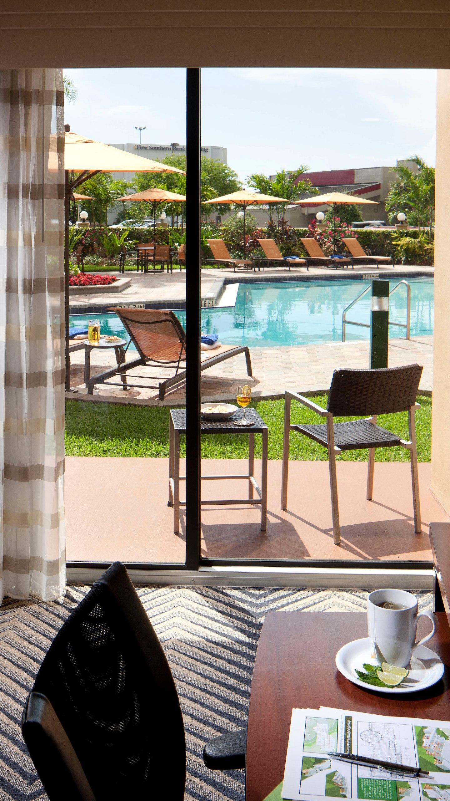 Courtyard By Marriott Fort Lauderdale East / Lauderdale-By-The-Sea Ngoại thất bức ảnh