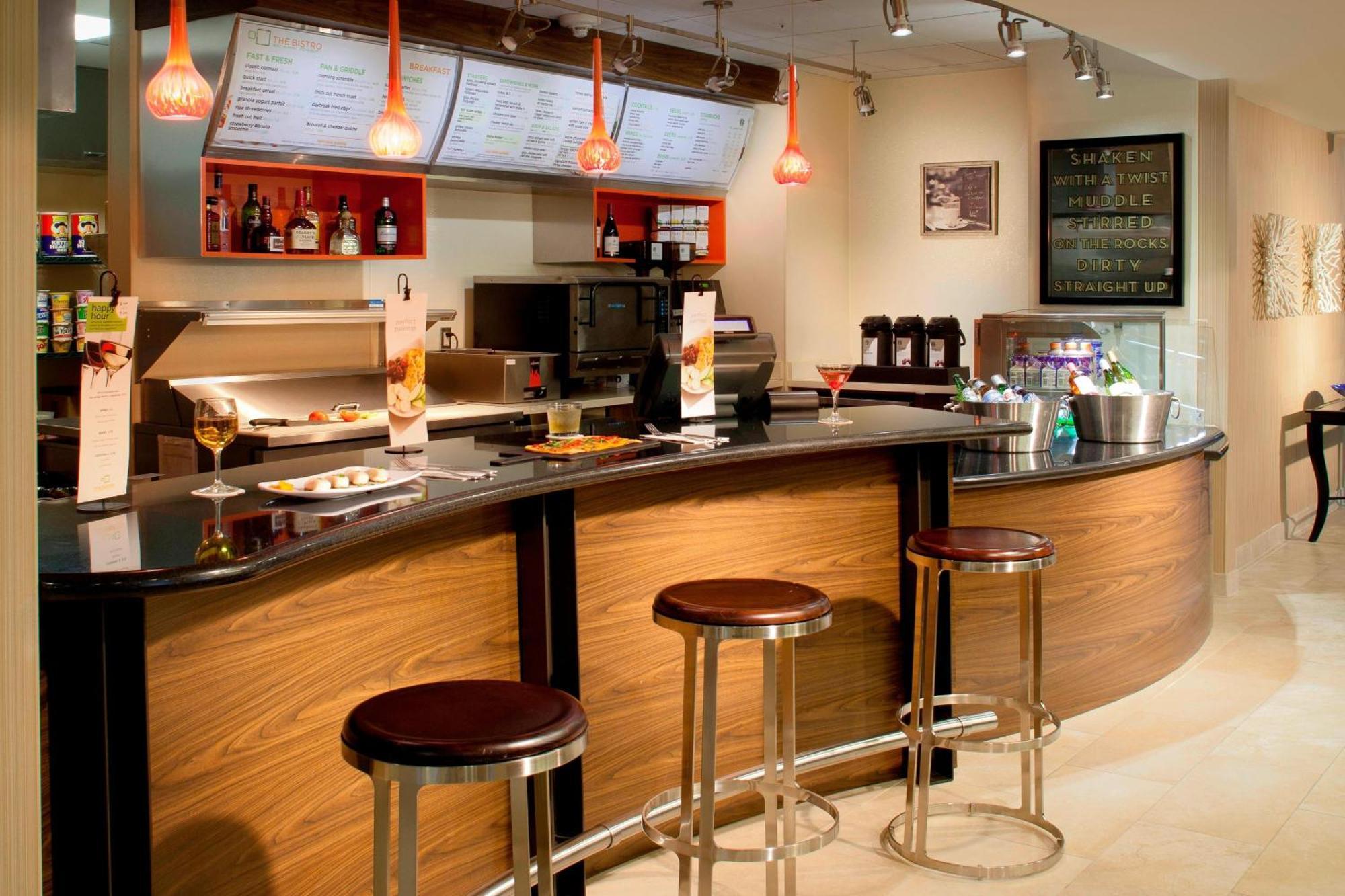 Courtyard By Marriott Fort Lauderdale East / Lauderdale-By-The-Sea Ngoại thất bức ảnh
