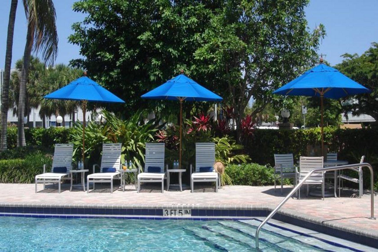 Courtyard By Marriott Fort Lauderdale East / Lauderdale-By-The-Sea Ngoại thất bức ảnh