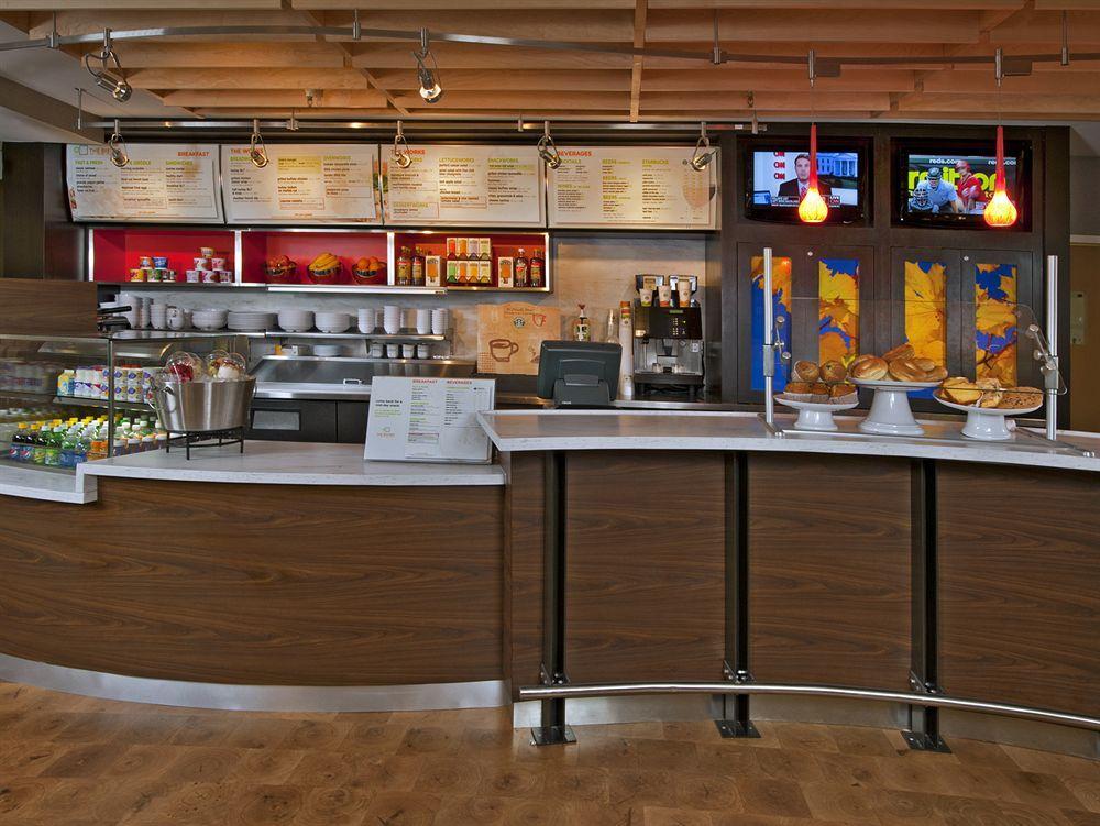 Courtyard By Marriott Fort Lauderdale East / Lauderdale-By-The-Sea Ngoại thất bức ảnh