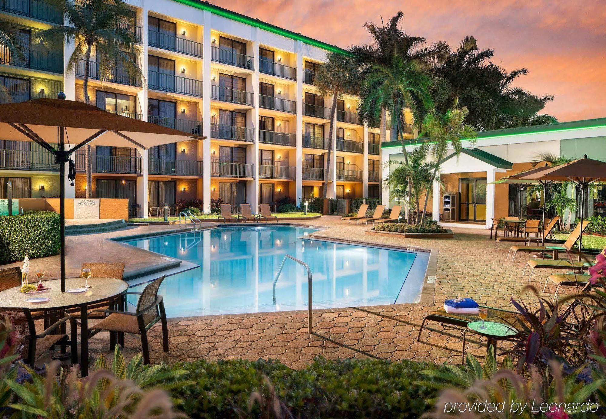 Courtyard By Marriott Fort Lauderdale East / Lauderdale-By-The-Sea Ngoại thất bức ảnh