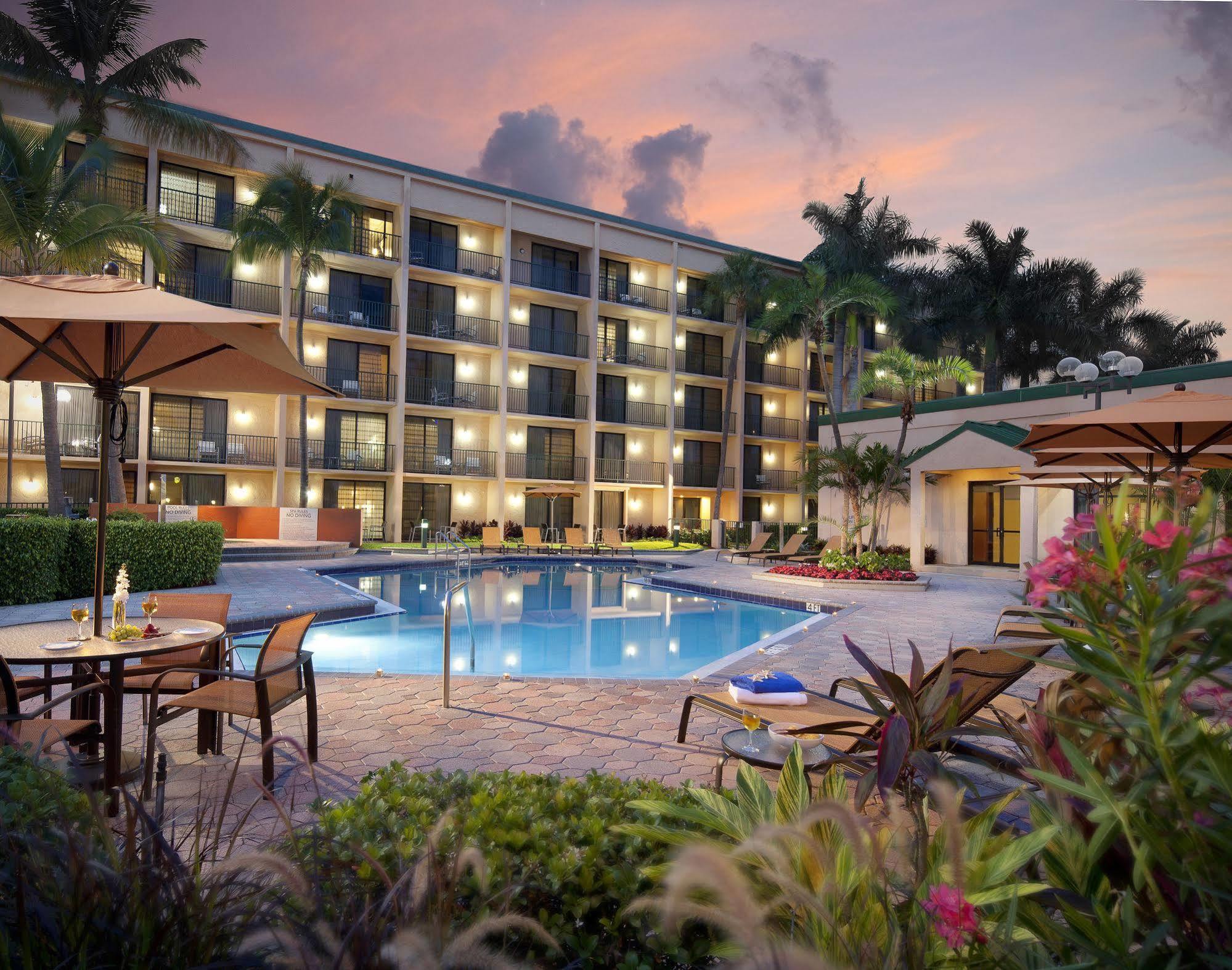 Courtyard By Marriott Fort Lauderdale East / Lauderdale-By-The-Sea Ngoại thất bức ảnh