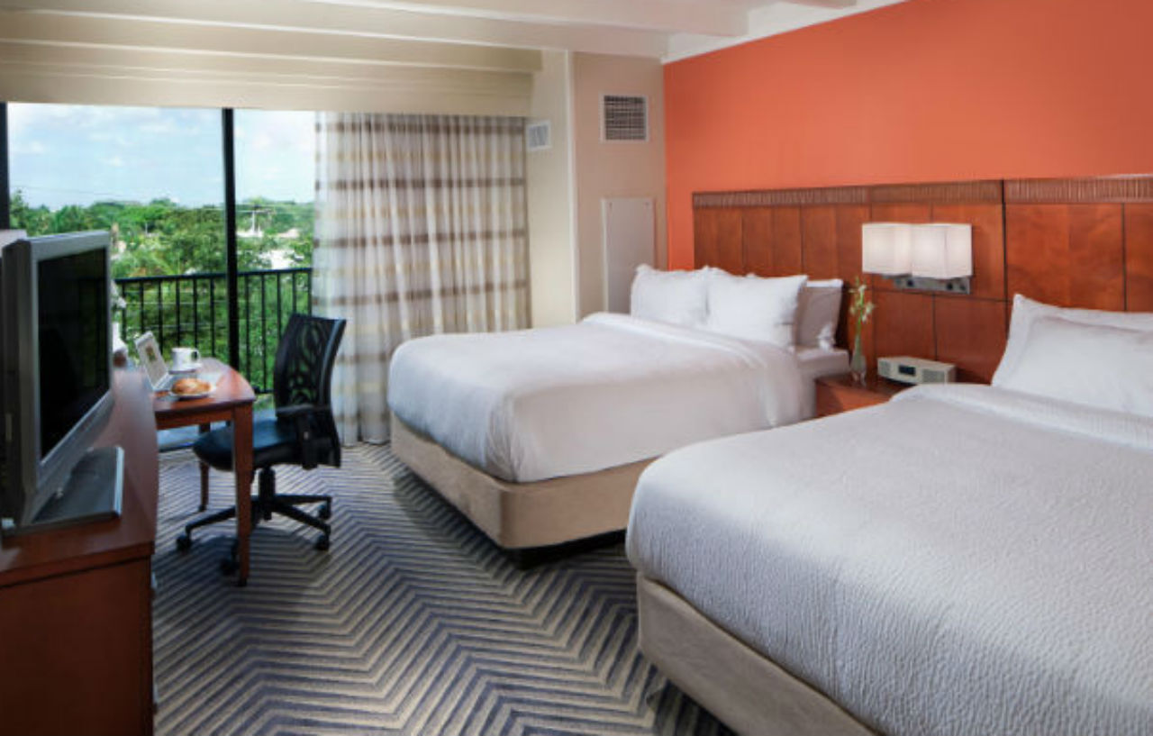 Courtyard By Marriott Fort Lauderdale East / Lauderdale-By-The-Sea Ngoại thất bức ảnh