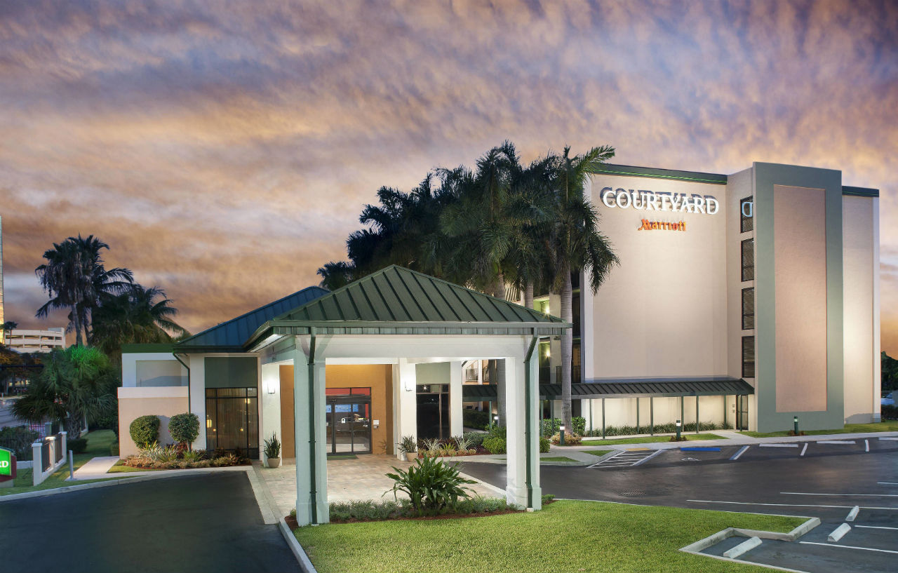 Courtyard By Marriott Fort Lauderdale East / Lauderdale-By-The-Sea Ngoại thất bức ảnh